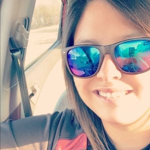 Meet your Posher, Tiffany